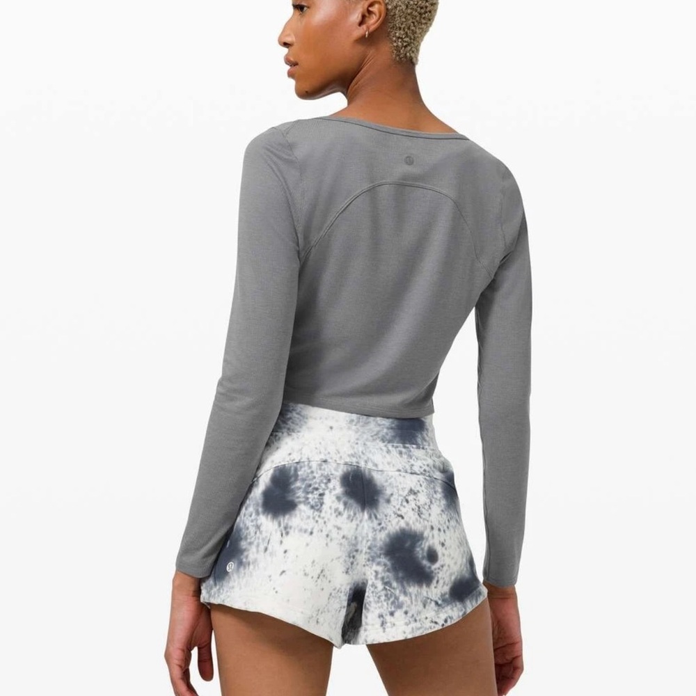 Lululemon Cropped Henley Long Sleeve Size 8 Heathered Asphalt Grey White - Picture 2 of 8